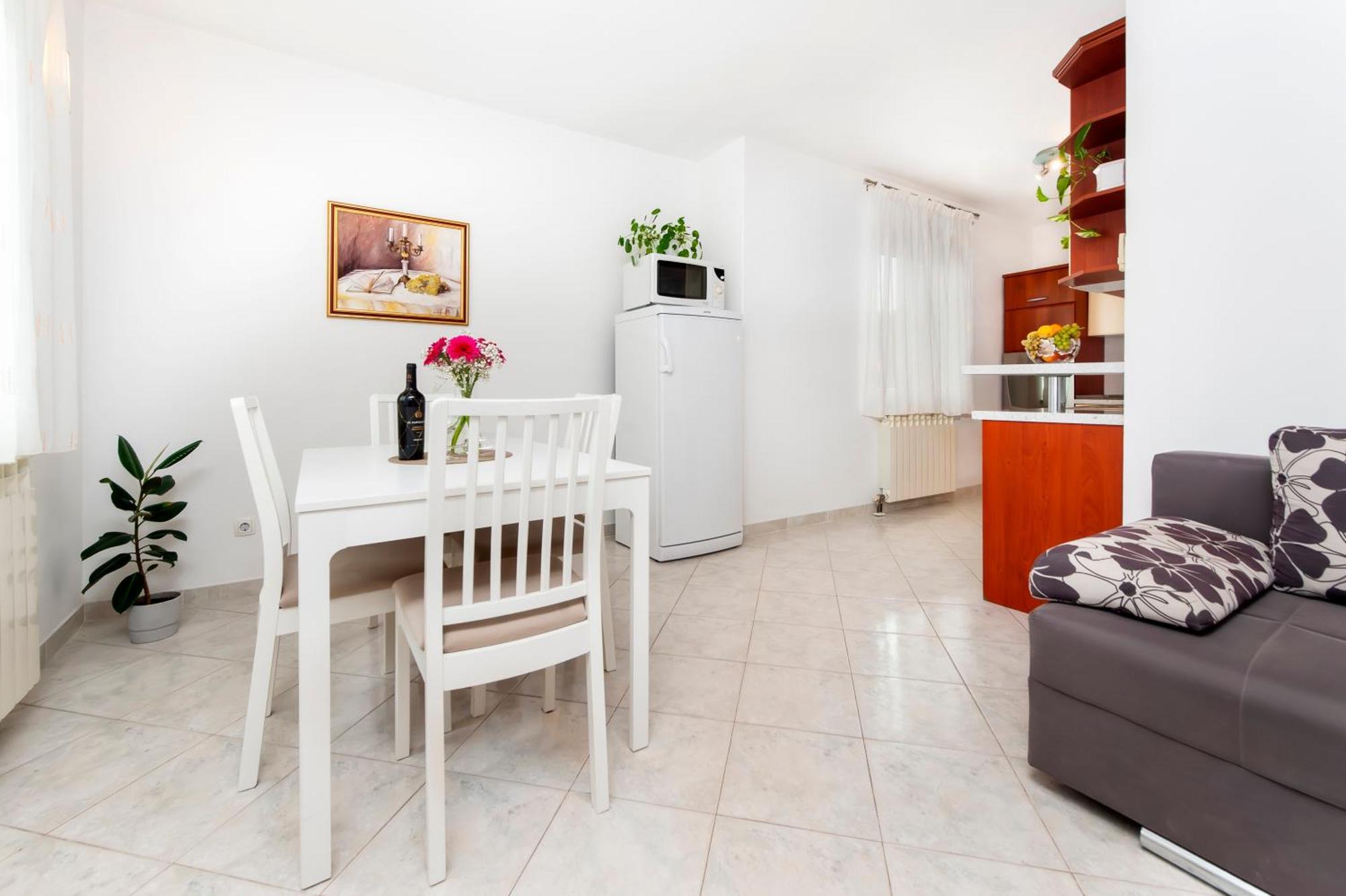 Apartments Sandra Rovinj Ngoại thất bức ảnh